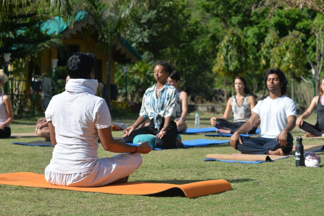 Rishikesh Adiyogi Hotel Ngoại thất bức ảnh